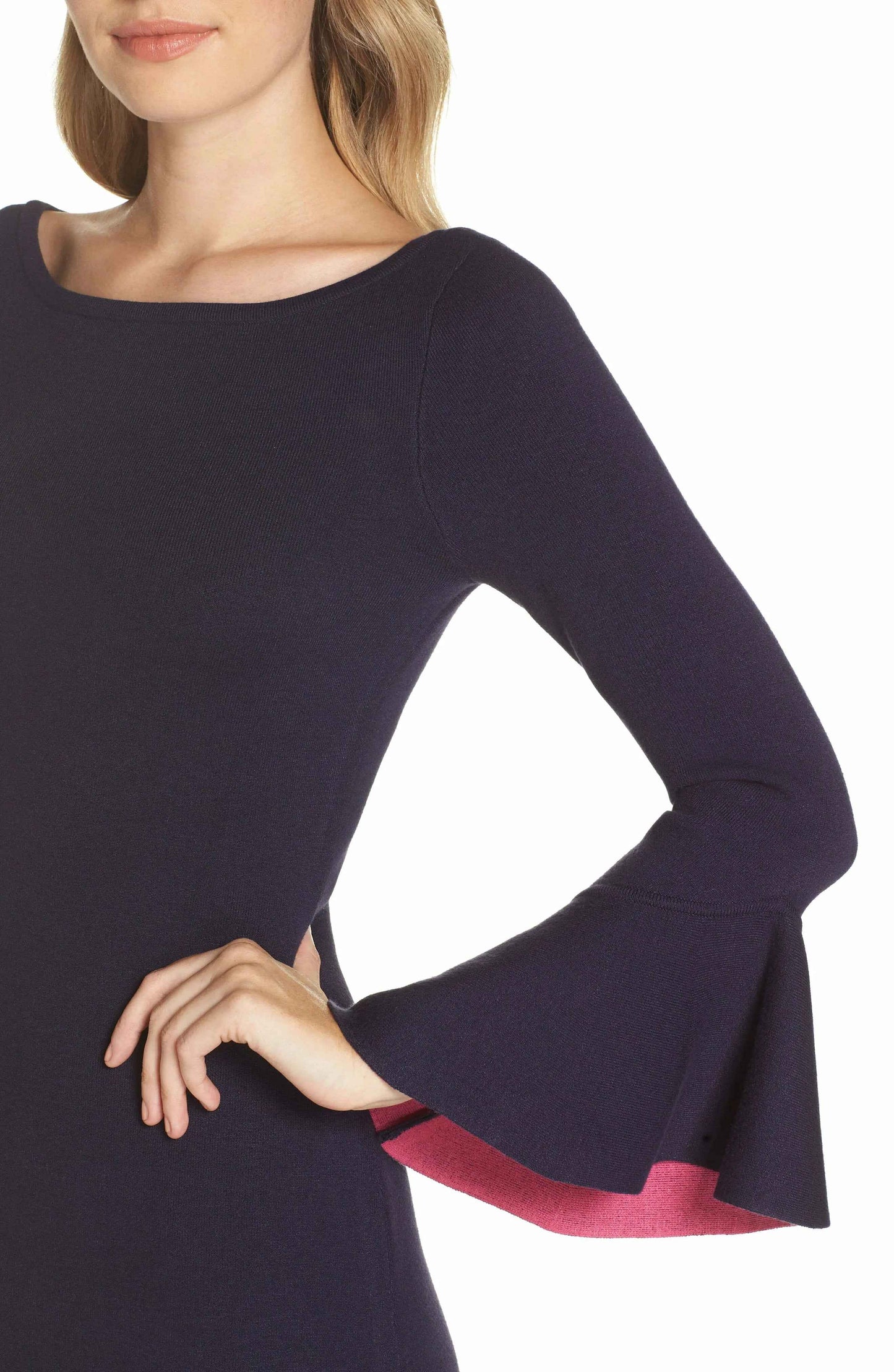 Vestido Corto tipo sweater con mangas campana - Escorpio Boutique