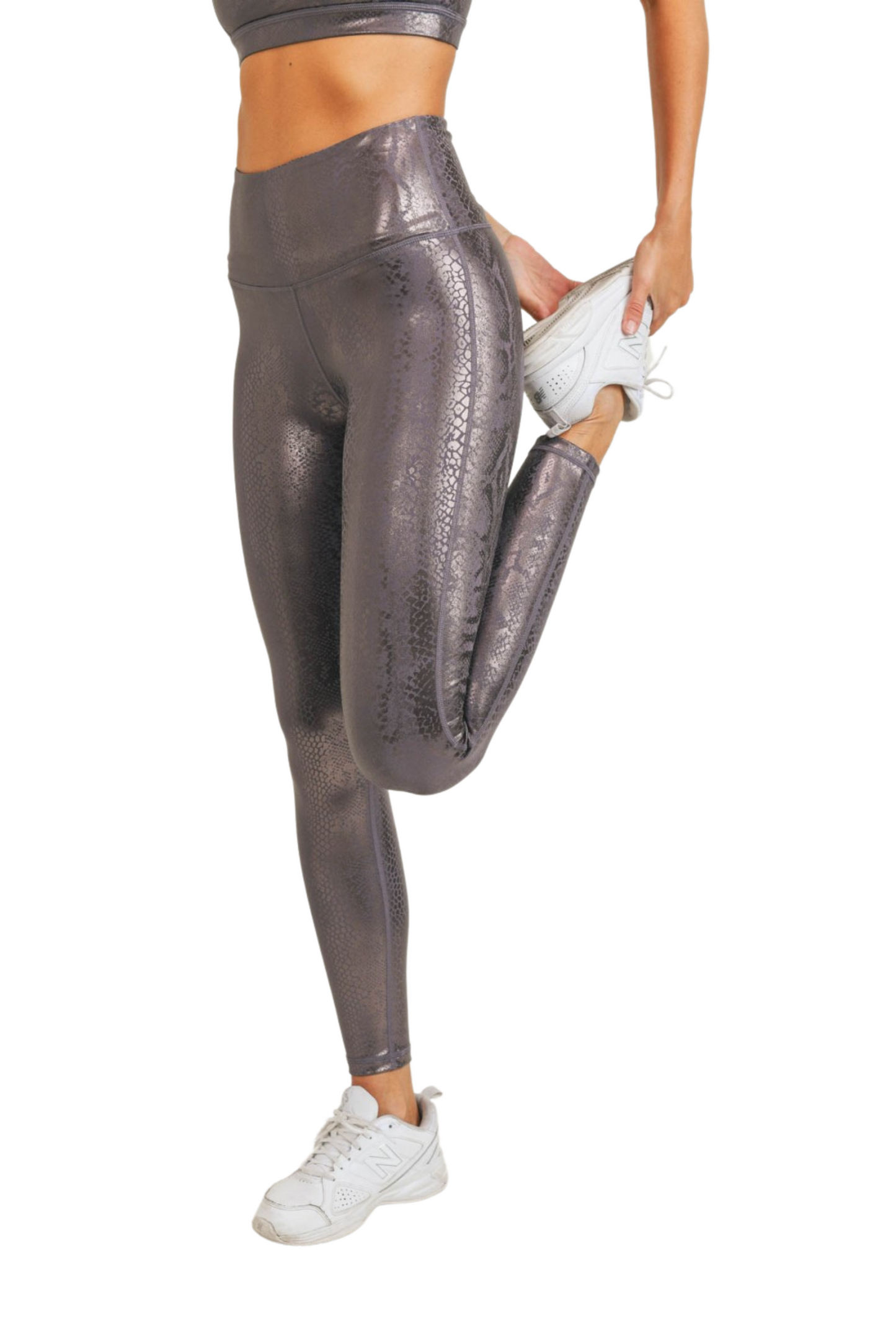 Legging metálico con control abdominal.