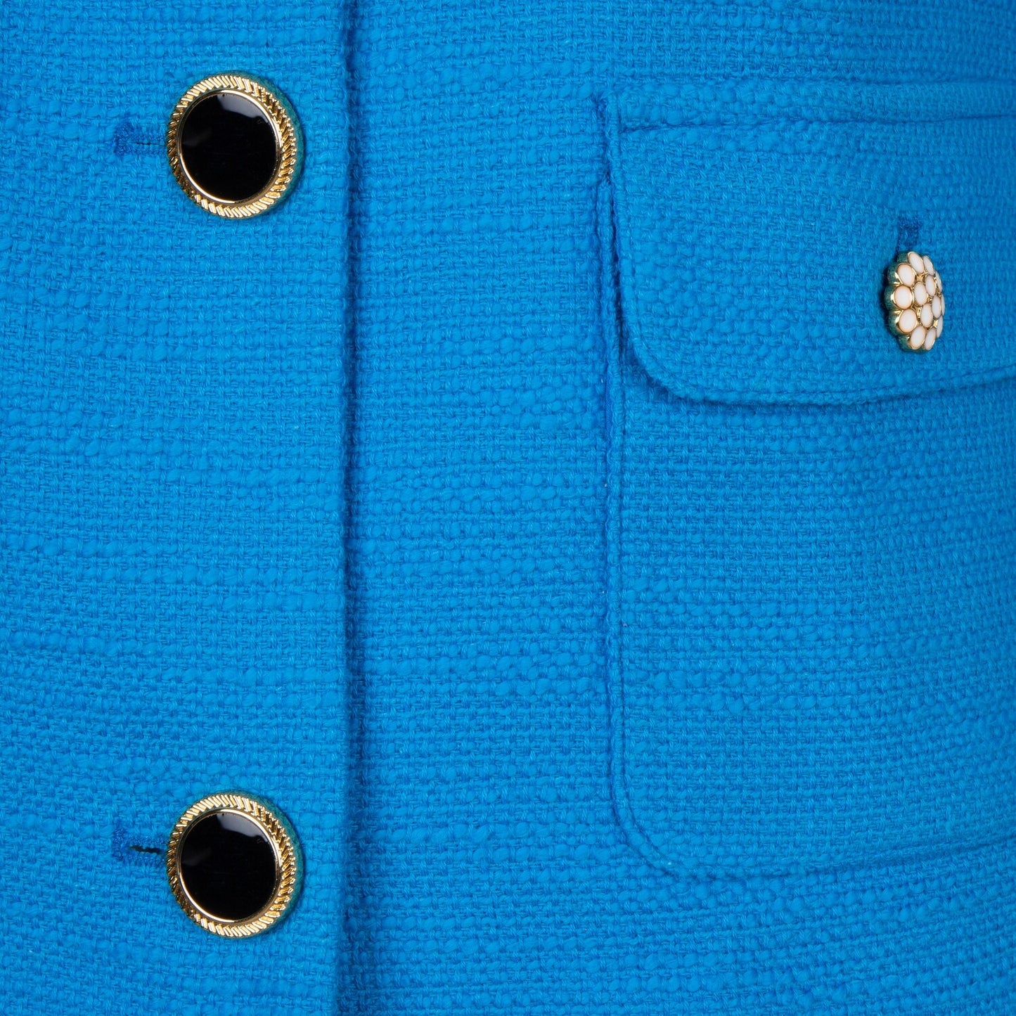 Chaqueta corta Con botones dorados