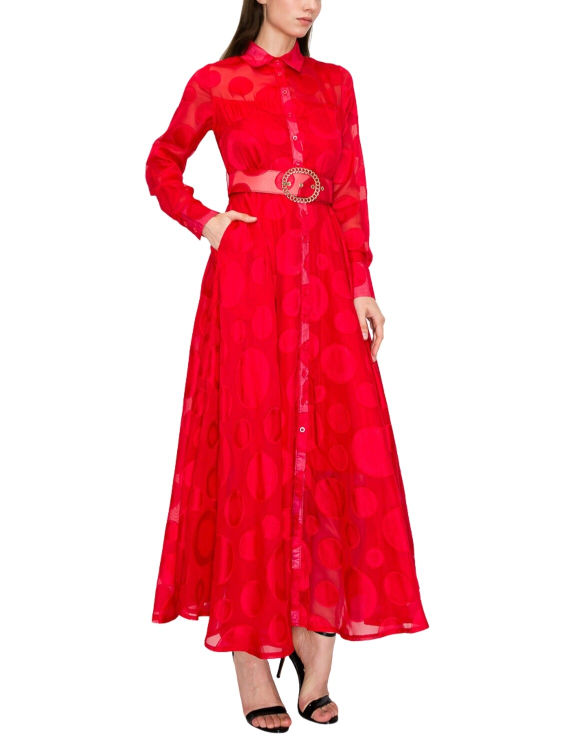 Maxi vestido de lunares con manga larga