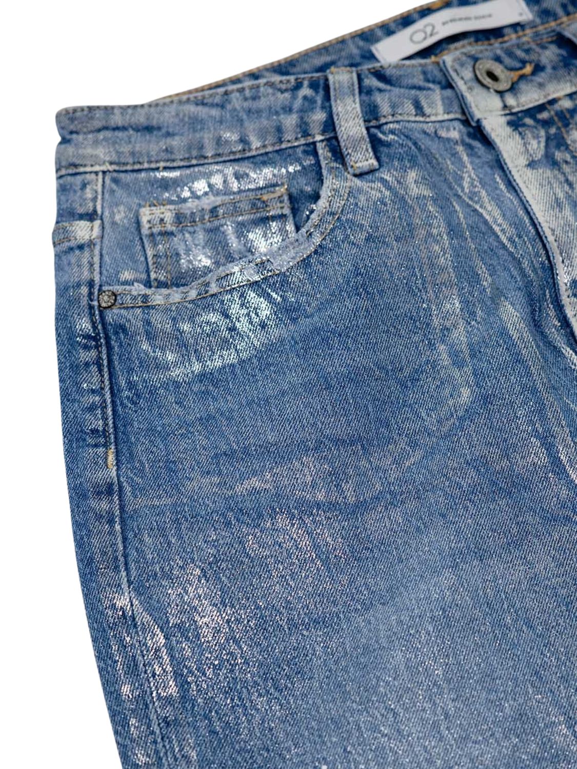 Jeans metálicos corte slim