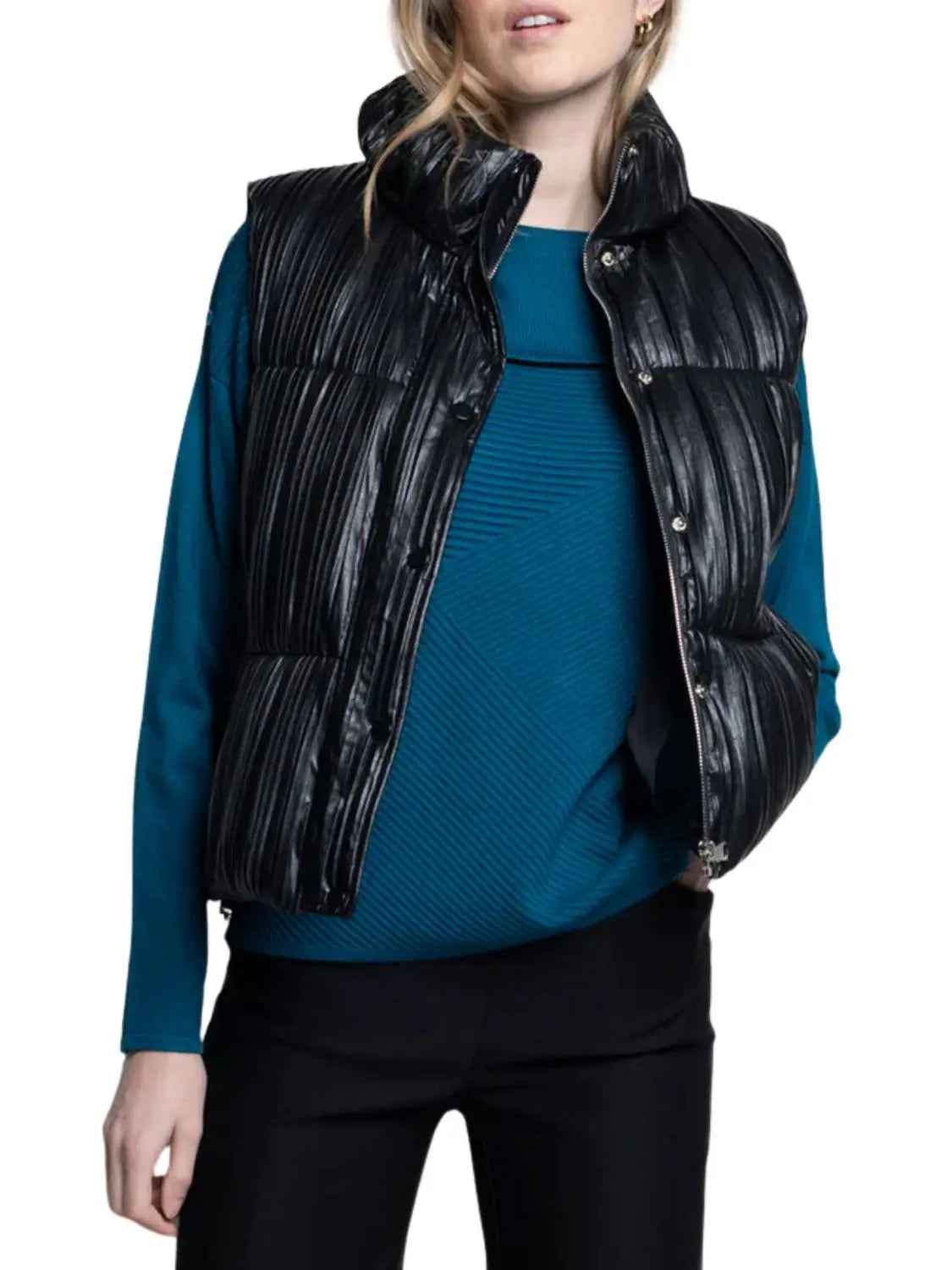 Chaleco en piel vegana con efecto plisado - Escorpio Boutique