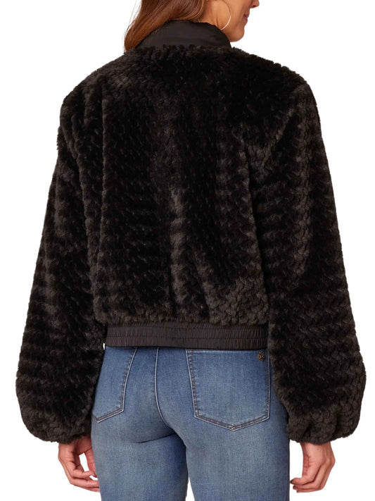 Chaqueta corta en piel vegana. - Escorpio Boutique