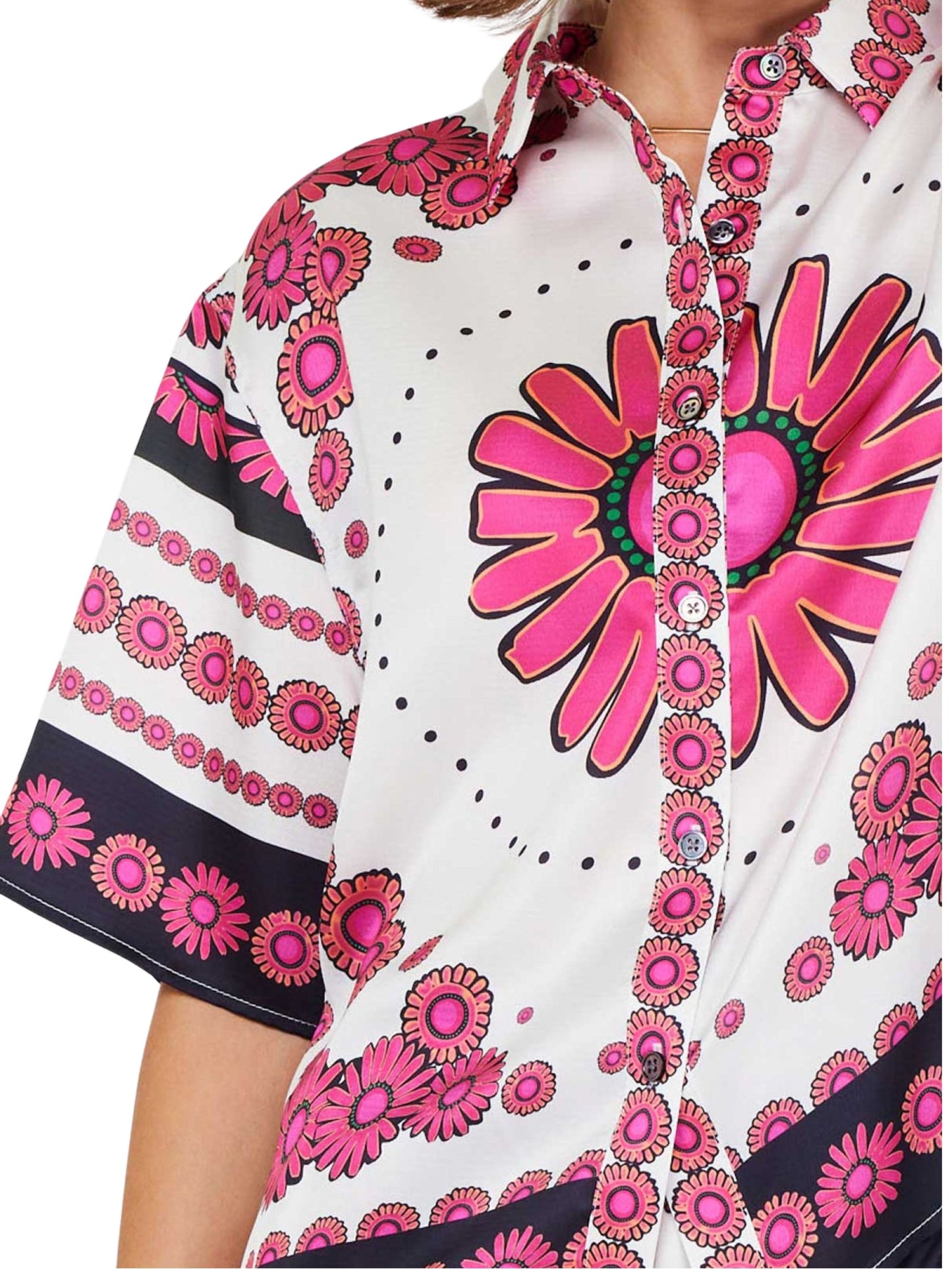 Conjunto de blusa y short satinado