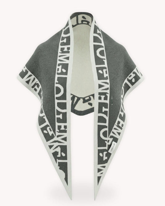 Chal reversible bicolor de punto vista de producto en gris con bordes crudos
