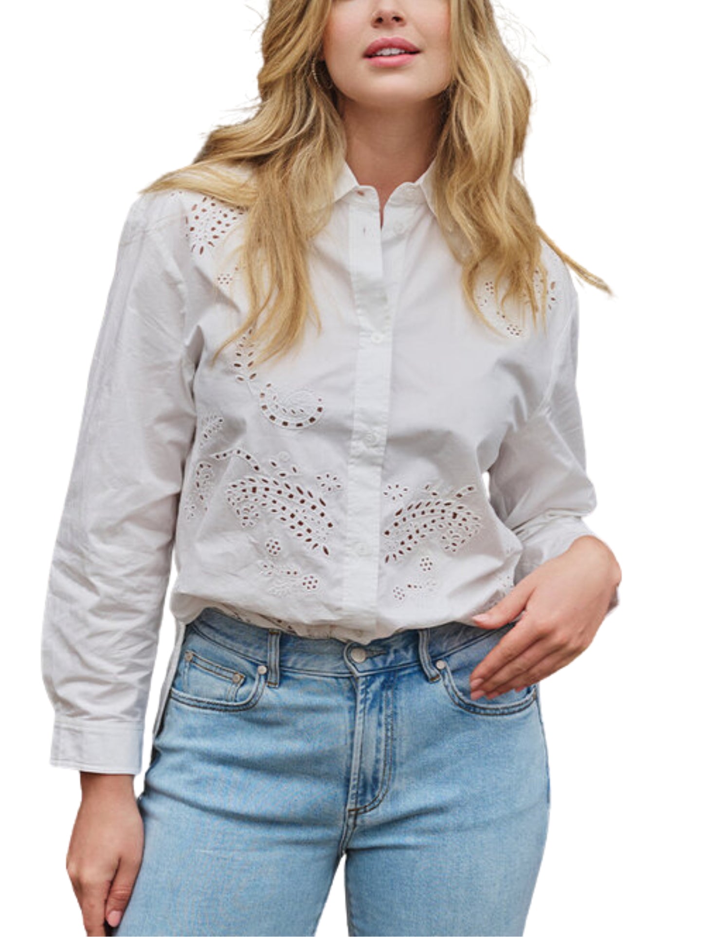 Blusa de manga larga en algodón de ojillos.