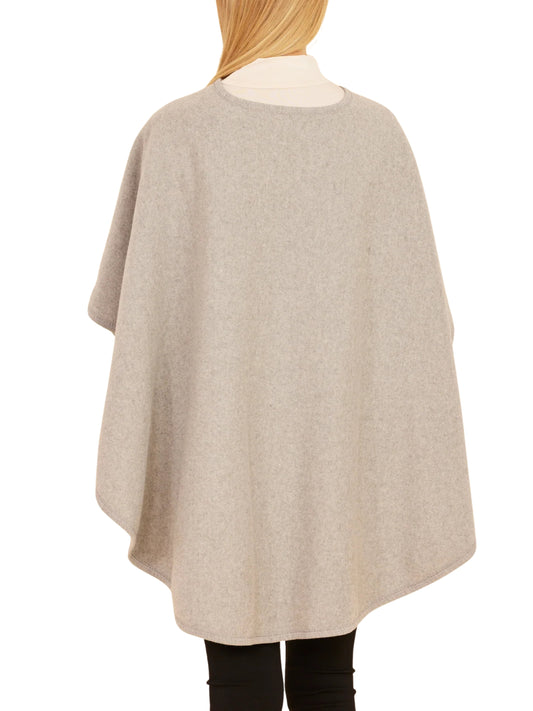Escorpio Boutique- Poncho con cruce frontal