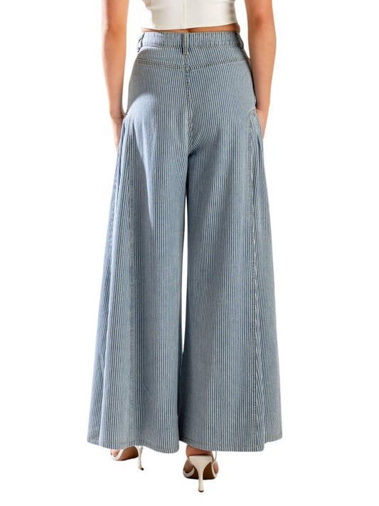 Vista trasera de jeans palazzo rayas denim