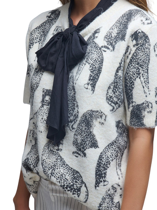 Escorpio Boutique - Sweater de manga corta animal Print