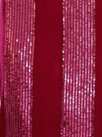 Vestido corto de hombros descubiertos