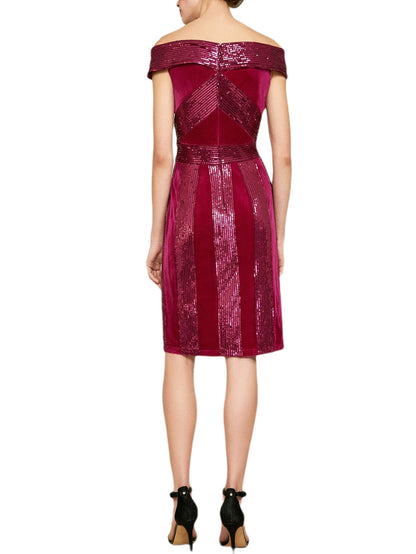 Vestido corto de hombros descubiertos