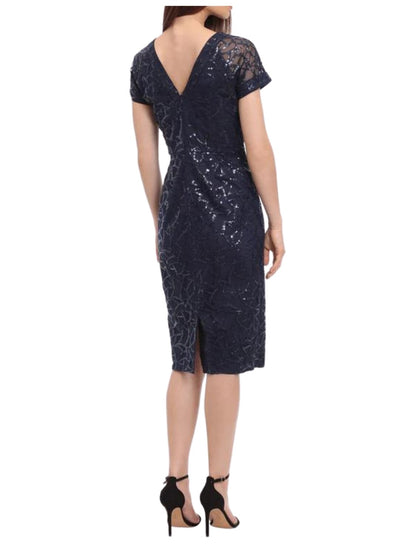 Vestido corto bordado con transparencia