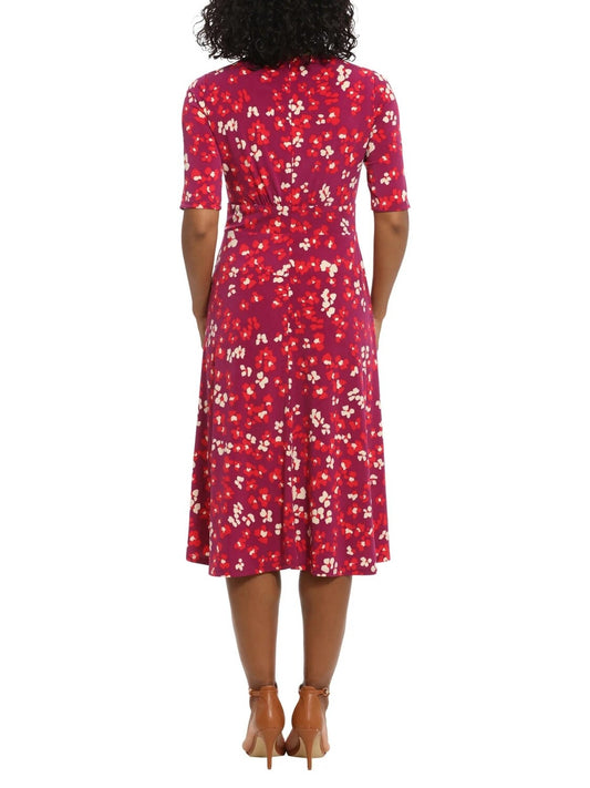 Vestido corto con manga 3/4