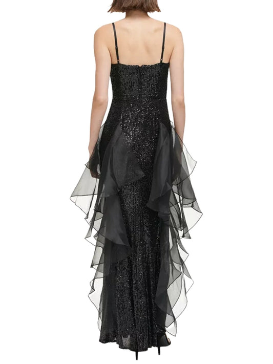 Vestido largo de lentejuela con tirantes.
