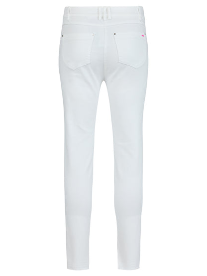 Jeans corte slim con linea lateral.