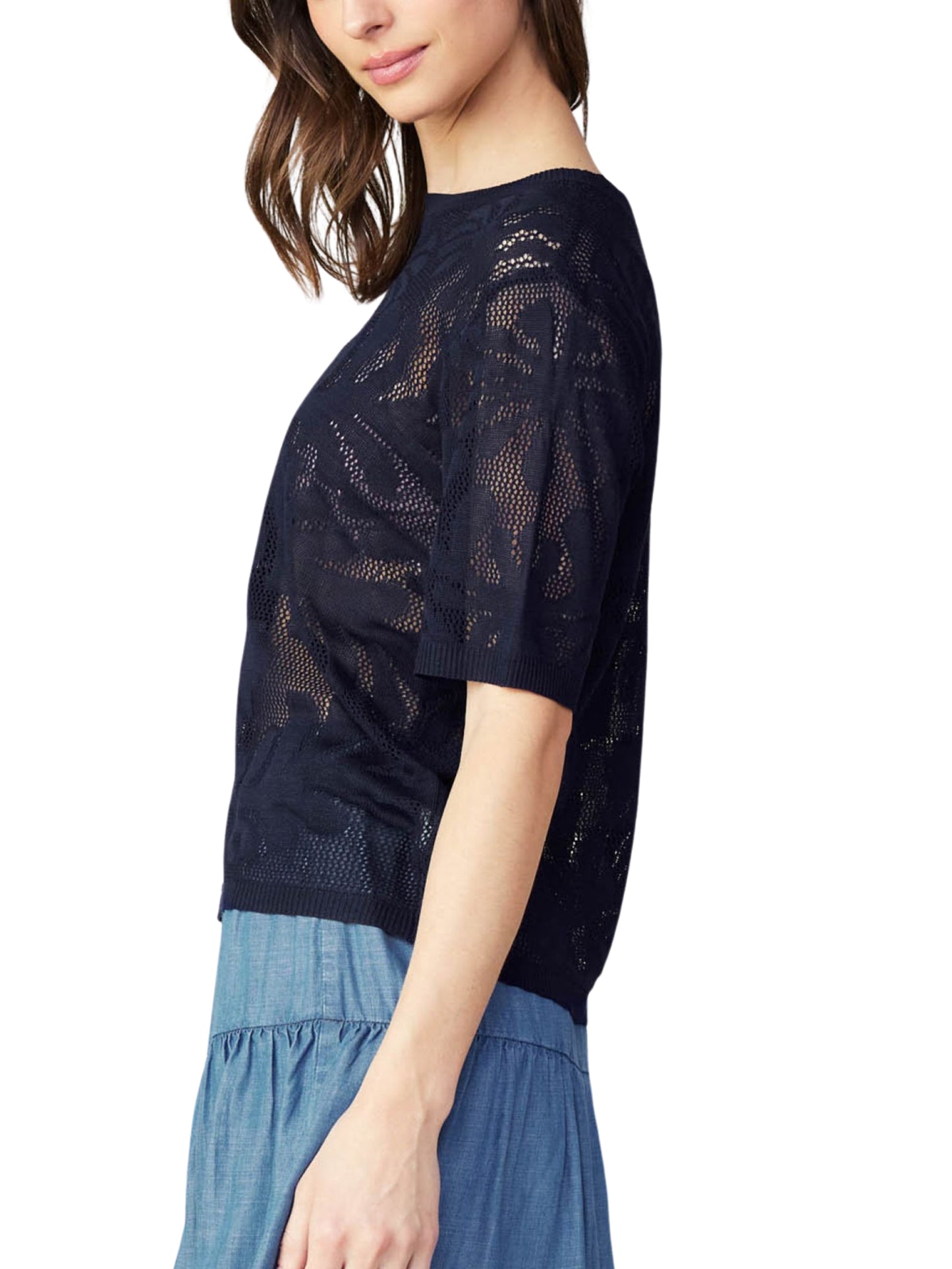 Blusa en crochet de manga corta