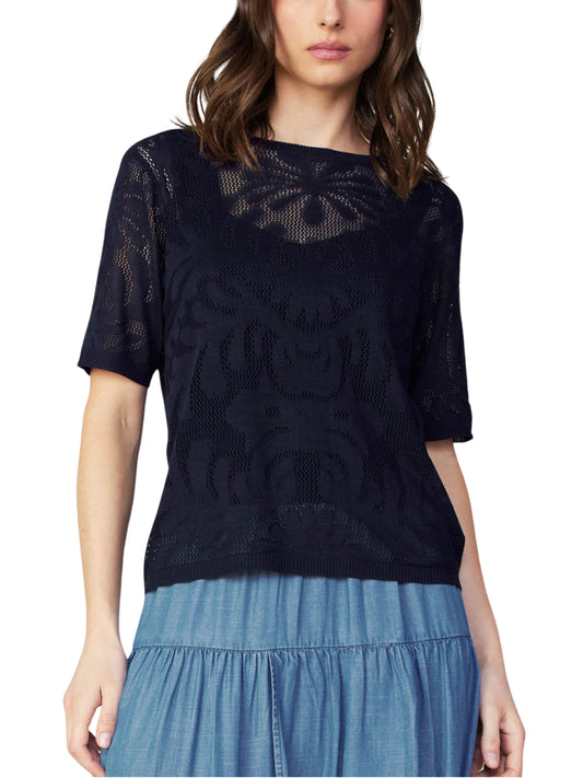 Blusa en crochet de manga corta