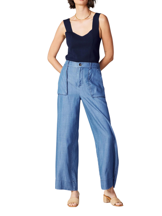 Pantalón recto en denim.