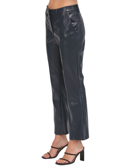 Pantalón en piel vegana