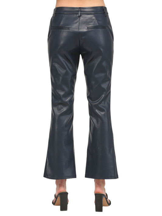Pantalón en piel vegana