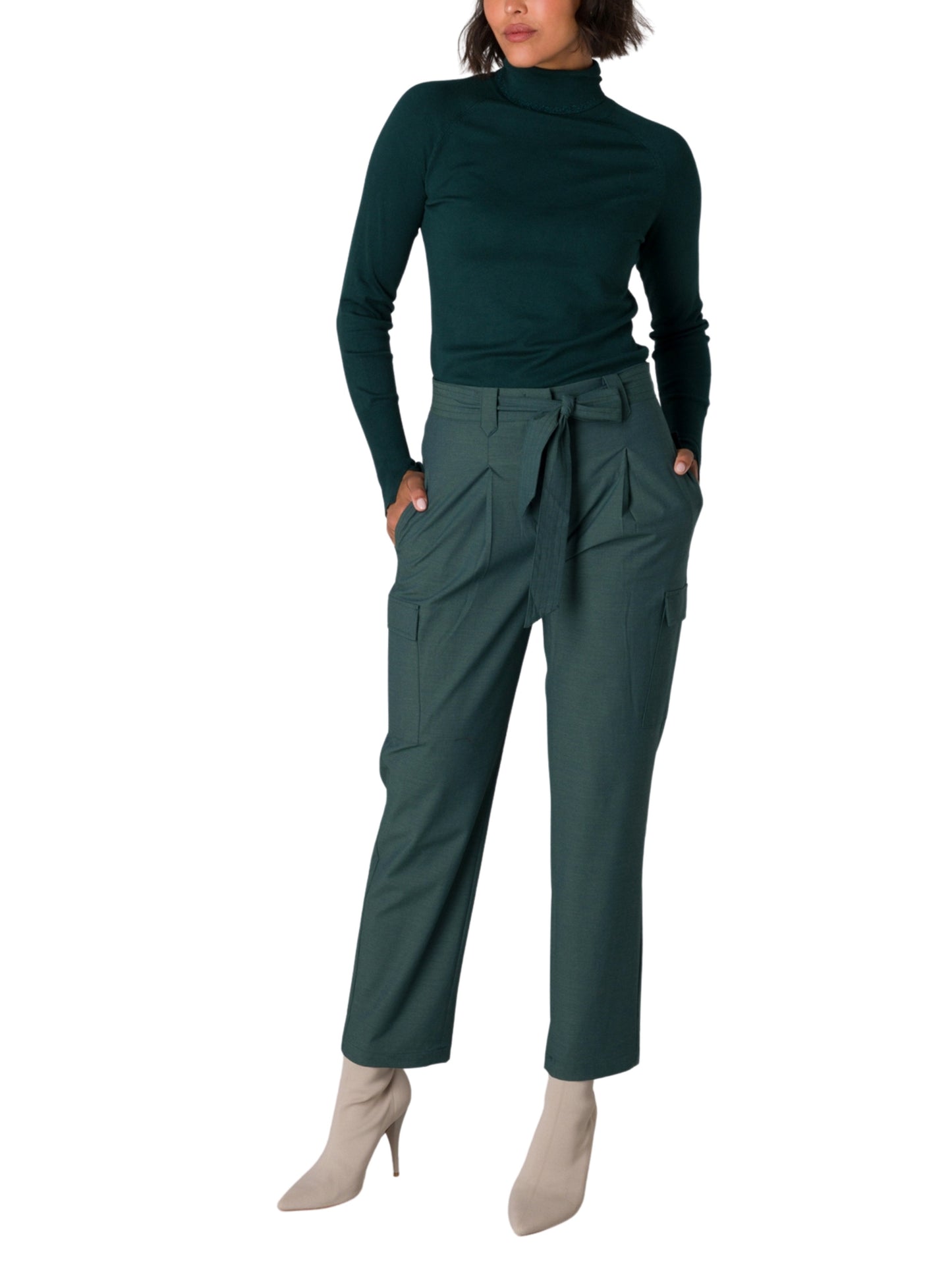 Sweater metálico de punto con cuello alto