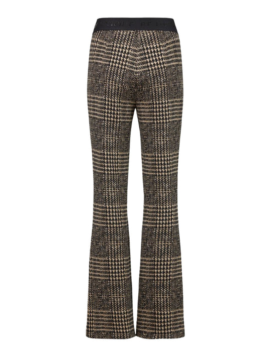 Pantalón en tartán corte campana.