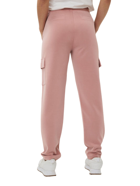 Pantalón tipo cargo en modal