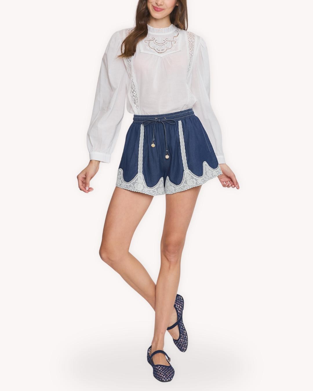 Blusa de algodón con encaje vista frontal completa con manga larga y aplicaciones de encaje