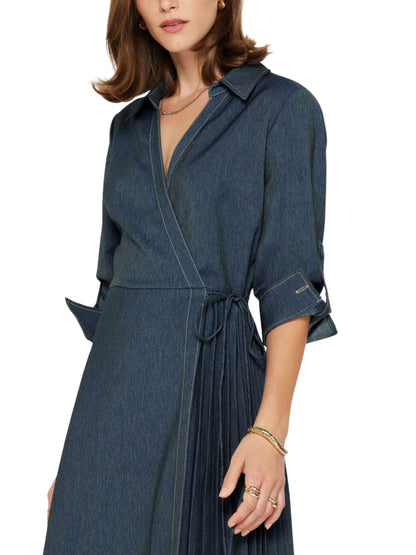 Escorpio Boutique-Vestido Midi Camisero de Mezclilla Plisado