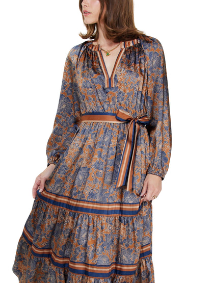 Maxi vestido manga larga con cinturón