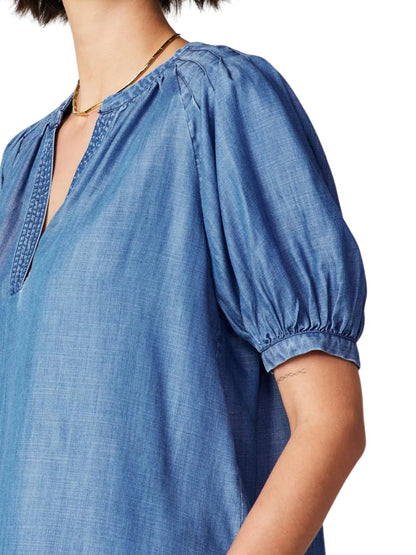 Blusa de Mezclilla con Manga Corta