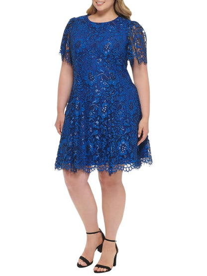 Vestido Corto de Encaje Azul