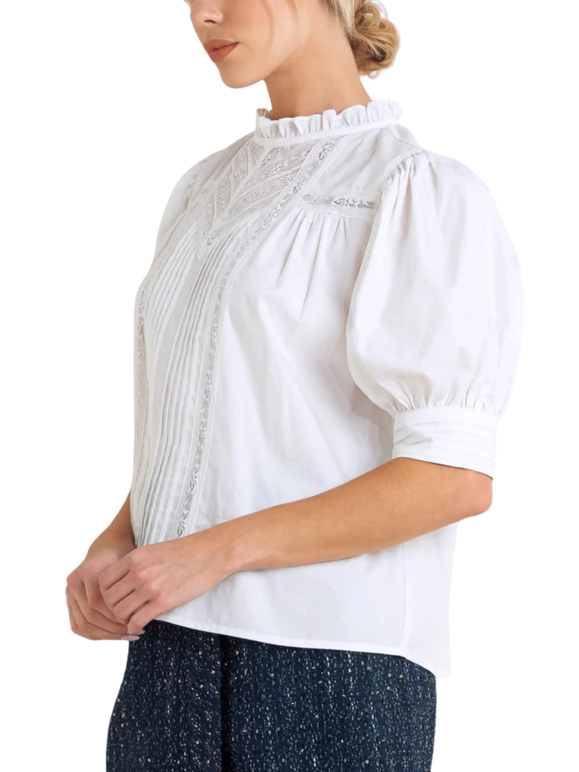 Blusa de manga corta con encaje - Escorpio Boutique
