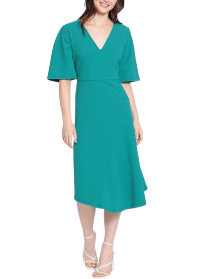 Vestido Corto Cuello V con Falda Circular - Escorpio Boutique