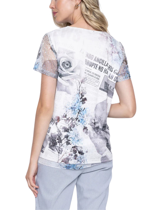 Blusa de manga corta con cuello en V.