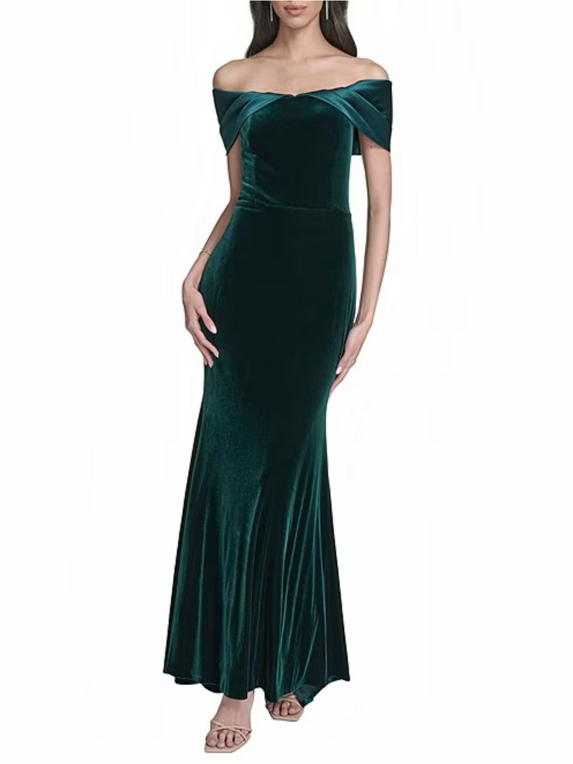 Vestido Largo en Terciopelo con Hombros Descubiertos - Escorpio Boutique