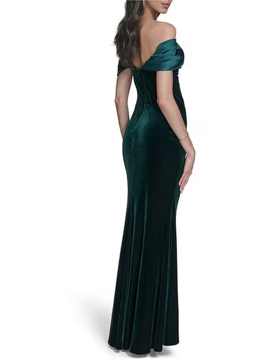 Vestido Largo en Terciopelo con Hombros Descubiertos - Escorpio Boutique