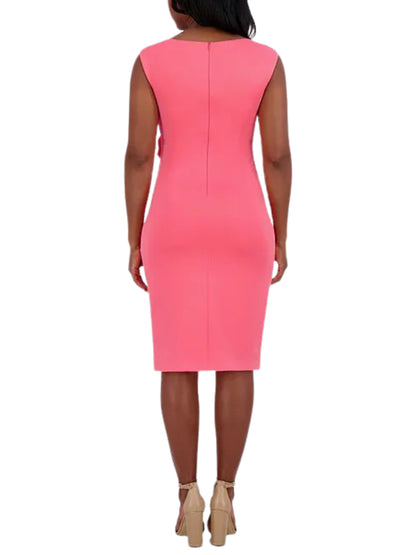 Vestido corto con flor lateral