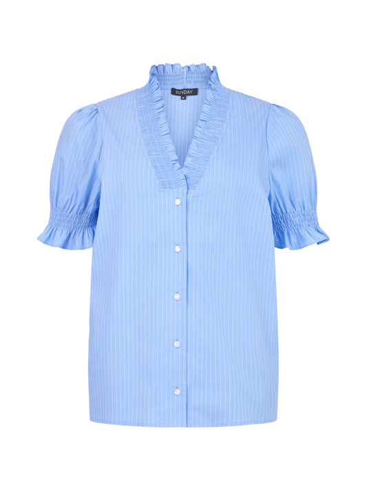 Blusa de manga corta con cuello escarola