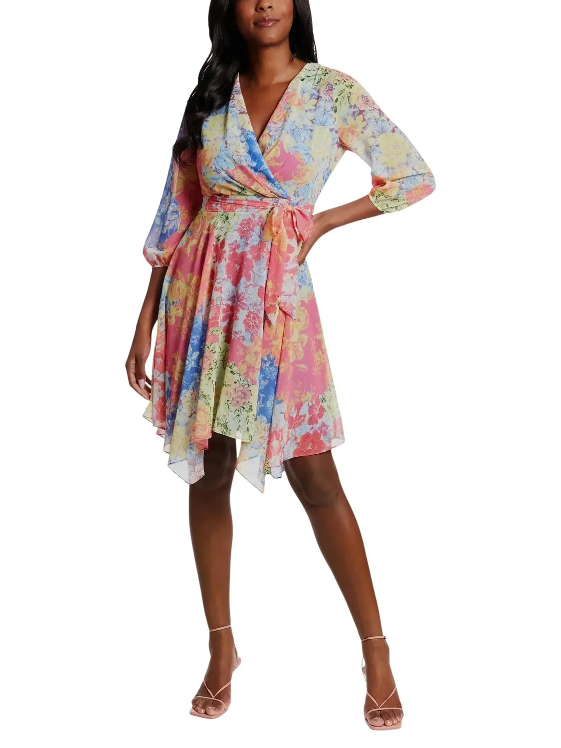 Vestido corto asimétrico. - Escorpio Boutique