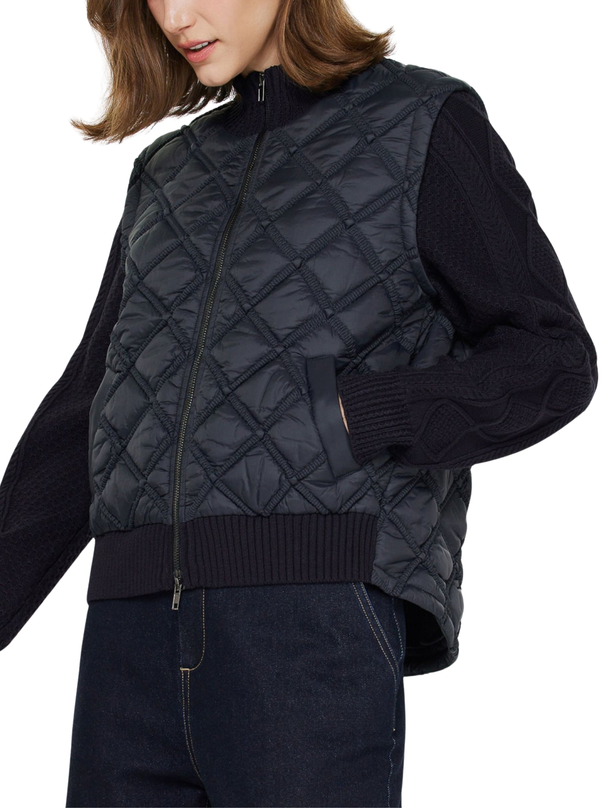 Escorpio Boutique Chaqueta capitonada con mangas tipo sweater