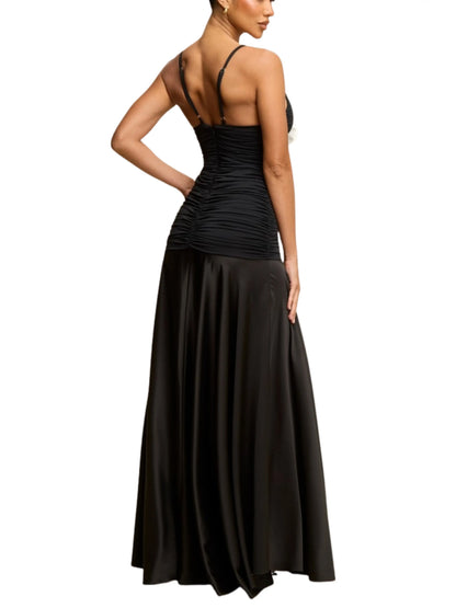 Vestido Largo Satinado con Flor 3D y Escote en V - Escorpio Boutique