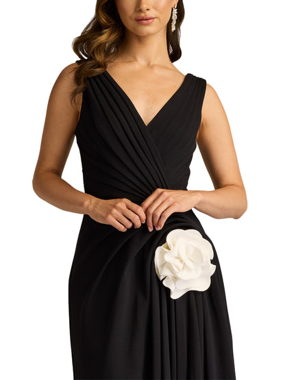 Vestido Largo con flor 3D - Escorpio Boutique