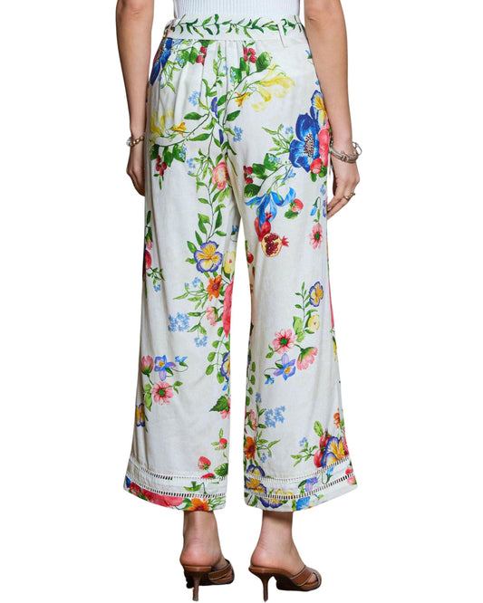 Pantalón estampado floral con cinturón