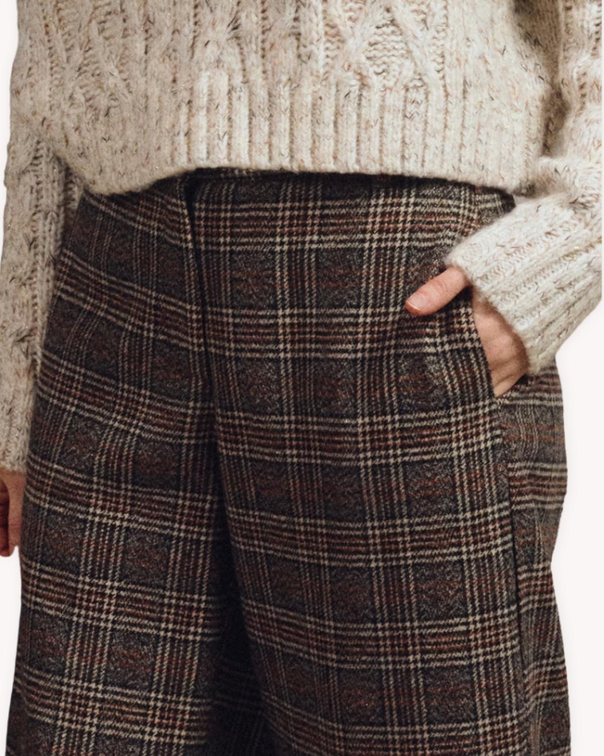 Pantalón príncipe de Gales detalle del estampado de cuadros con fina línea de lúrex dorado