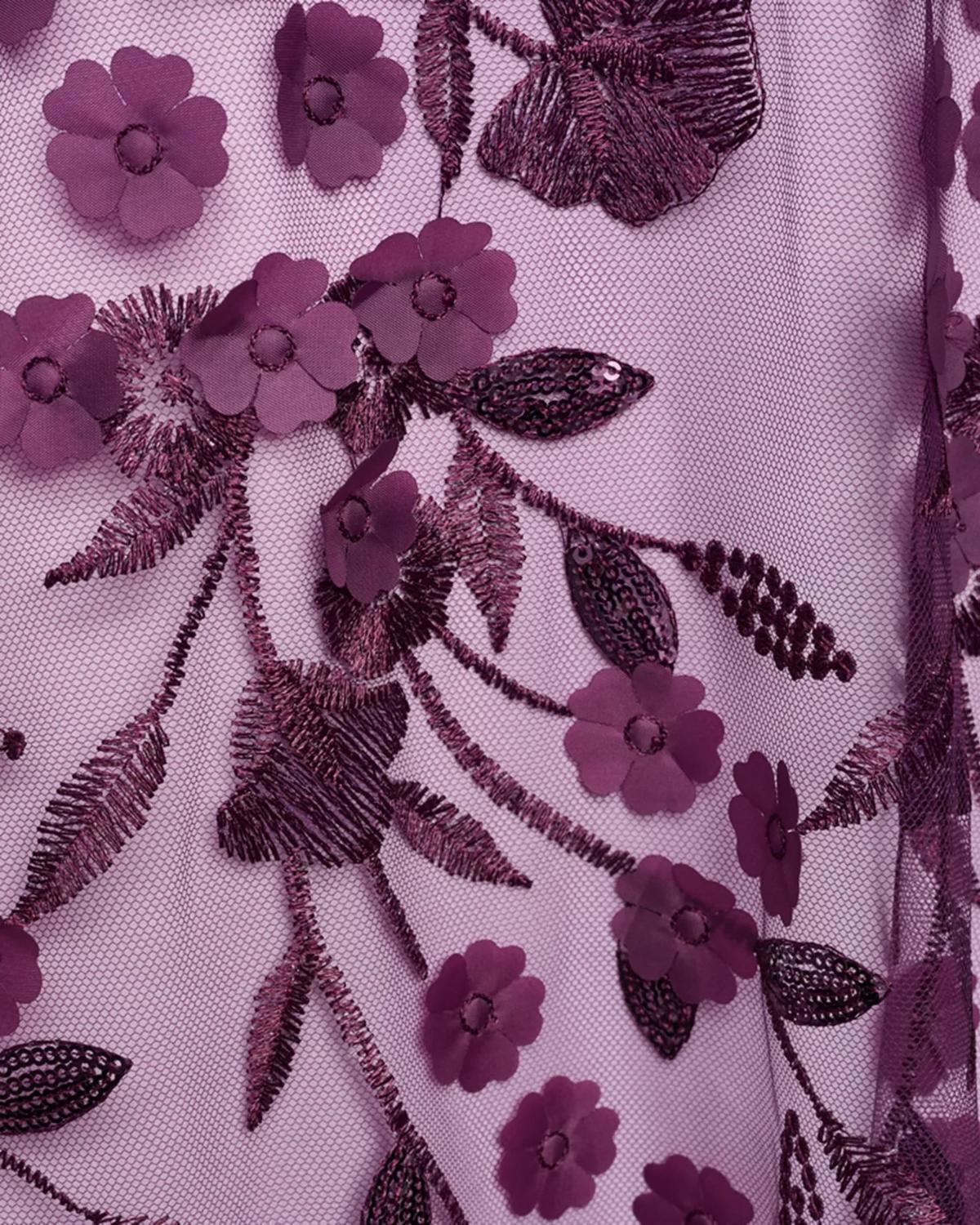 Vestido largo aplicaciones florales malva detalle de tul con bordado, lentejuelas y flores 3D