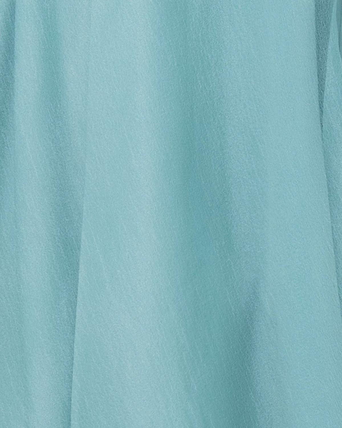 Vestido largo halter de gasa detalle de tejido azul ligero y translúcido
