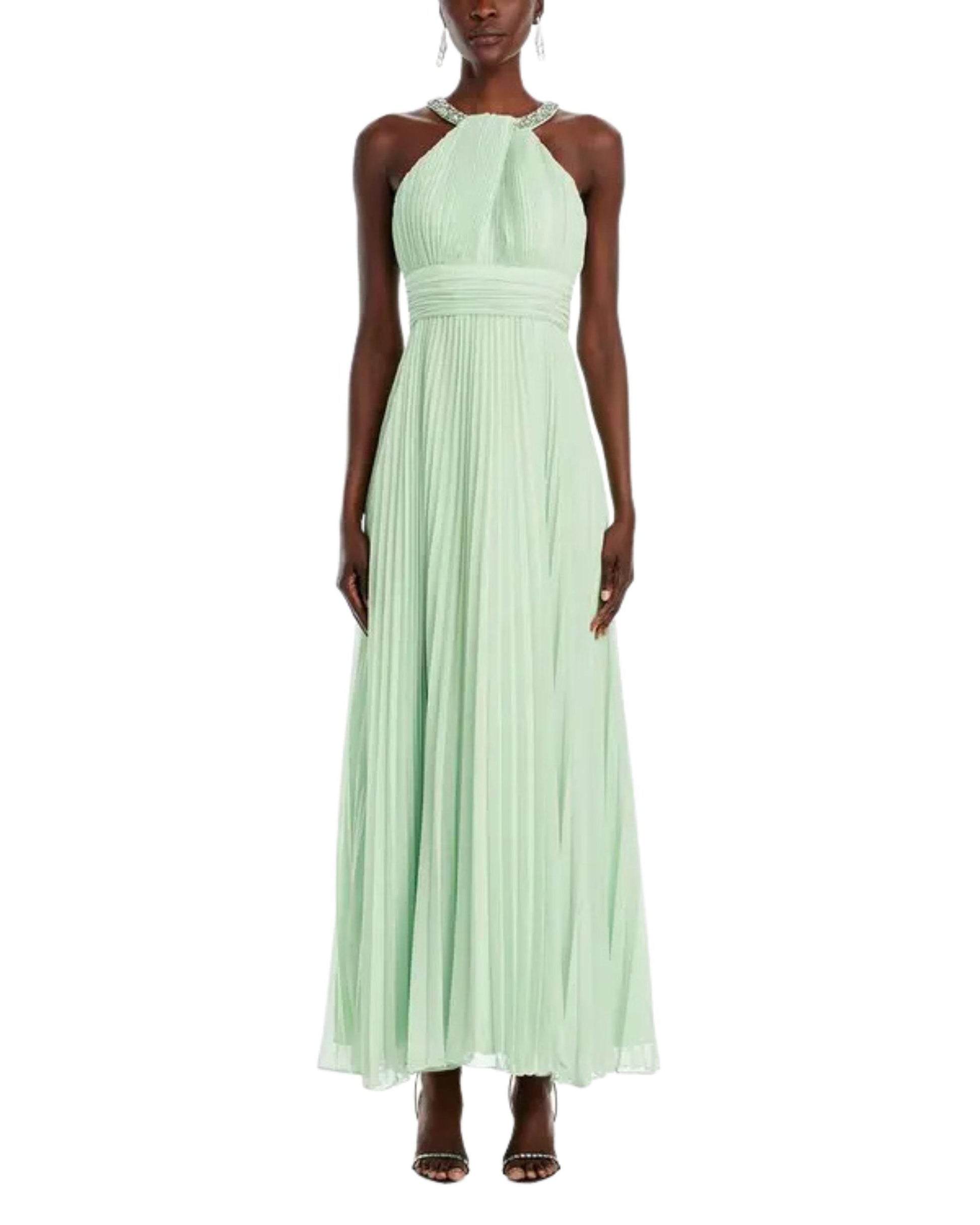 Vestido largo halter plisado elegante