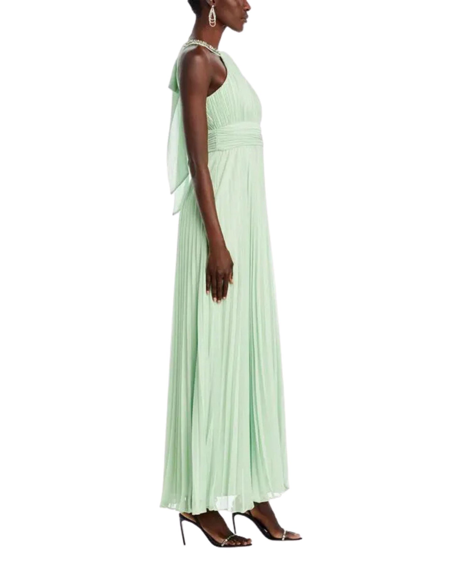 Vestido halter elegante para evento especial