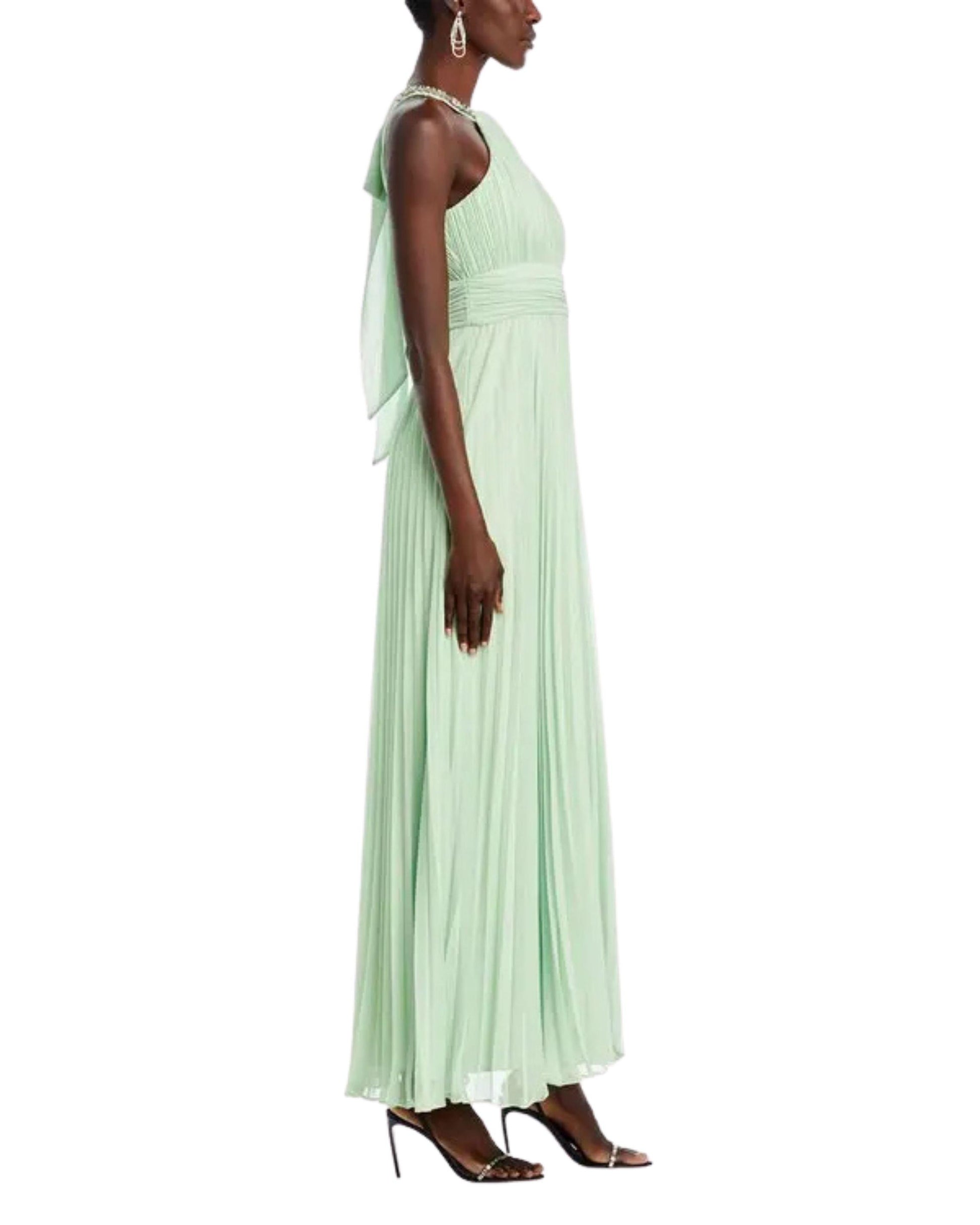Vestido halter elegante para evento especial
